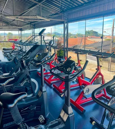 Área de cardio da Zico Academia